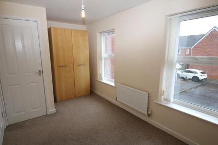 2 bedroom terraced house to rent - Photo 2