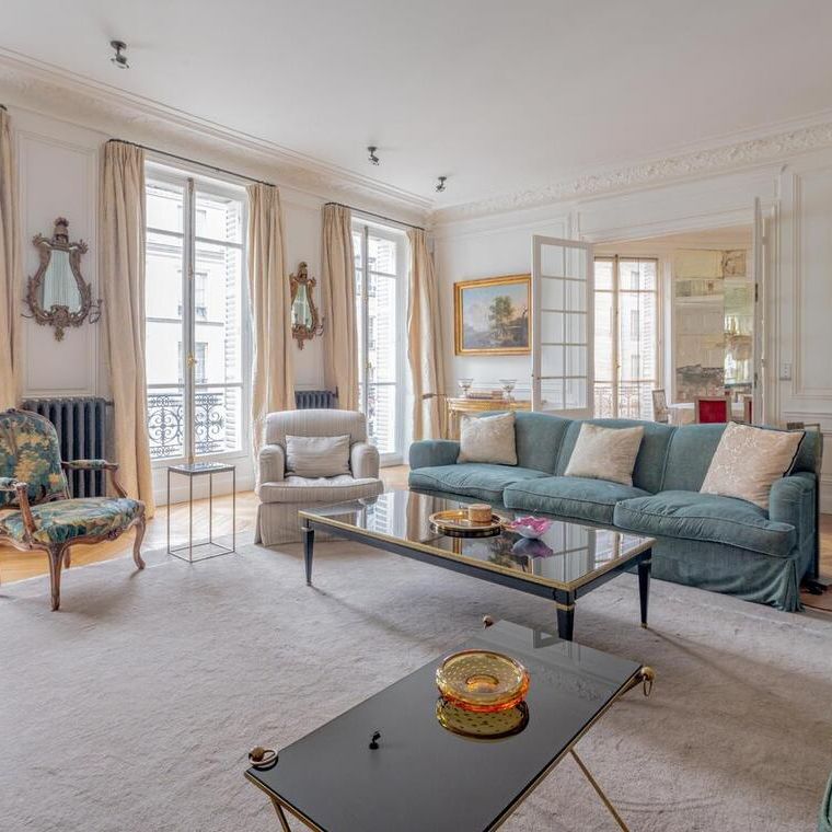 Appartement à louer rue du Vieux Colombier, Paris 6ème - Photo 1