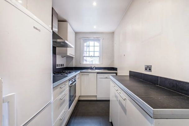 3 bedroom apartment to rent - Photo 1