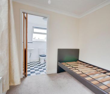 Chester Road, Watford - Photo 5