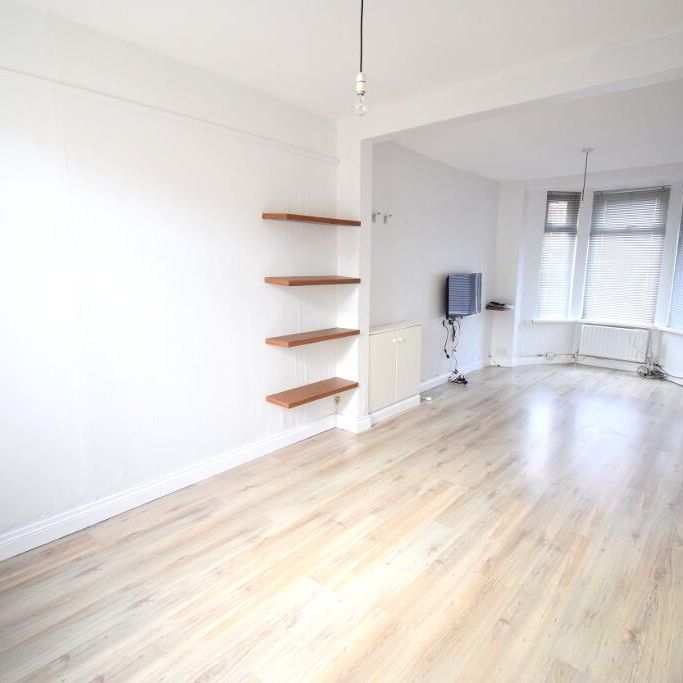 50 London Road, Belfast, BT6 8EY - Photo 1