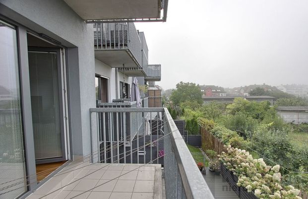 Mieszkanie 2 -pokojowe z balkonem i parkingiem - Zdjęcie 1