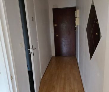 Location Appartement 1 pièce 25m² LE CHESNAY 78150 - Photo 1