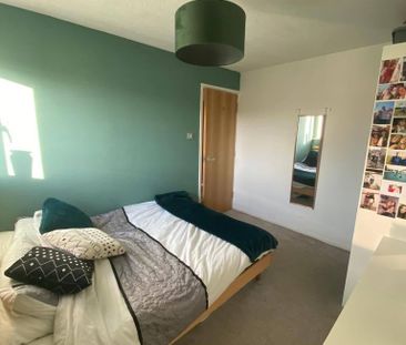 3 bedroom apartment to rent - Photo 6