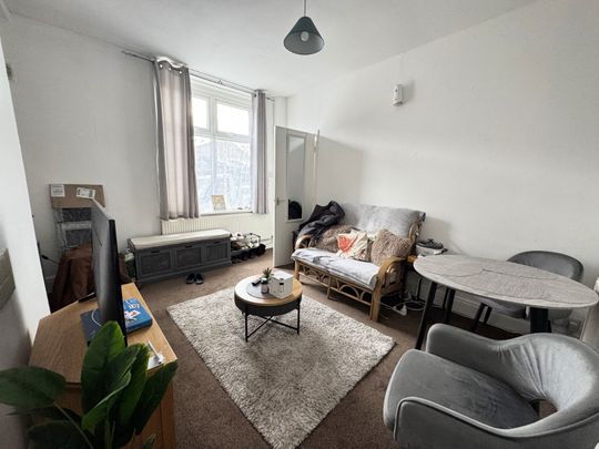 2 bedroom house to rent - Photo 1