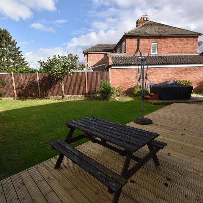 4 bedroom house to rent - Photo 1
