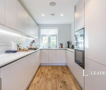 Thames Street, KT13 - Photo 1