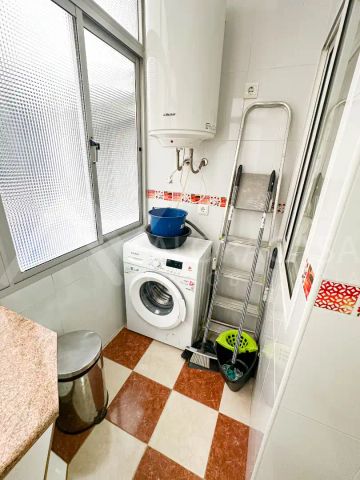 Piso de alquiler en Parque Ayala - Jardín de la Abadía - Huelín - Photo 4
