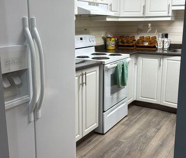 For Lease - 8 Lisa Street Unit# 804, Brampton, Ontario - Photo 2