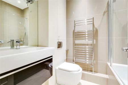 3 bedroom flat to rent - Photo 5