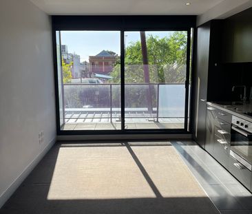 One Bedroom in South Yarra - Photo 1