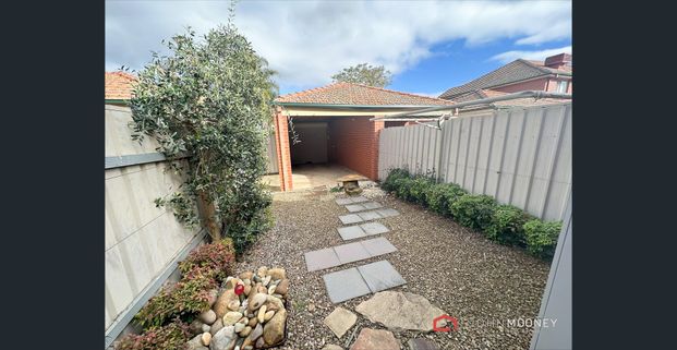 Central living at its finest - Photo 1