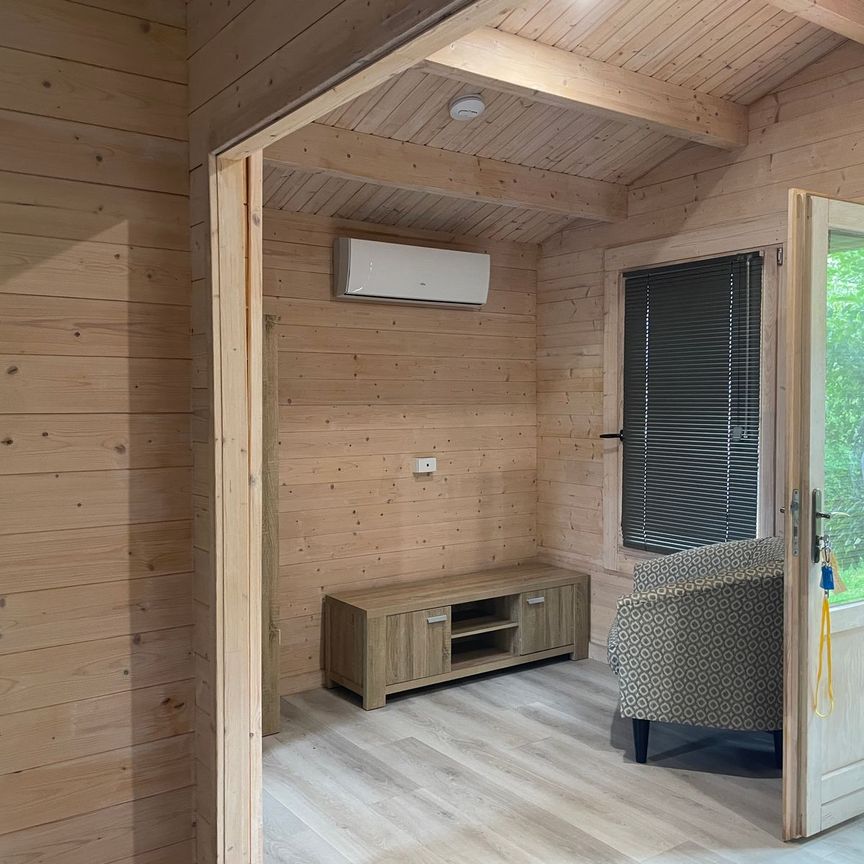 Self-contained Studio - Photo 1