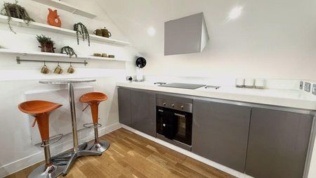 3 bedroom terraced house to rent - Photo 2