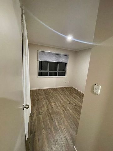 Home for rent - Photo 4