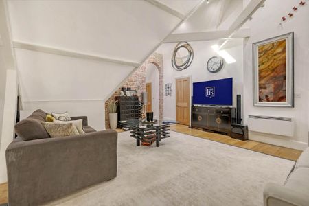 3 bedroom flat to rent - Photo 4