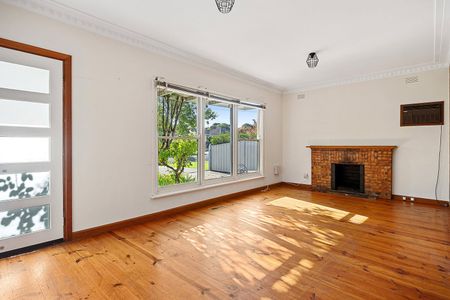 Neat & Tidy Home In Quiet Location - Photo 2