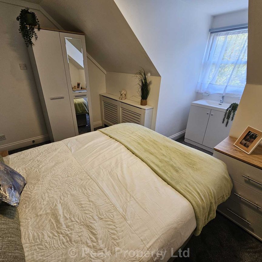 St. Vincents Road, Westcliff On Sea - Photo 1