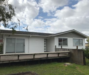 Family Home in Halfmoon Bay - Photo 1