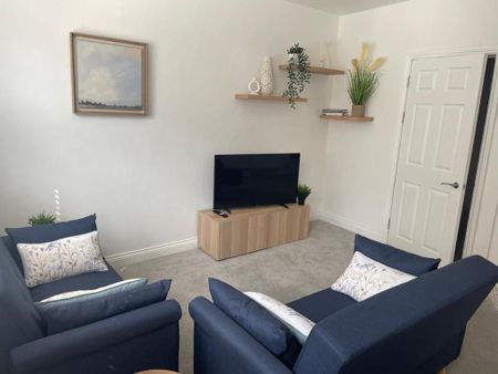 2 bedroom apartment to rent - Photo 4