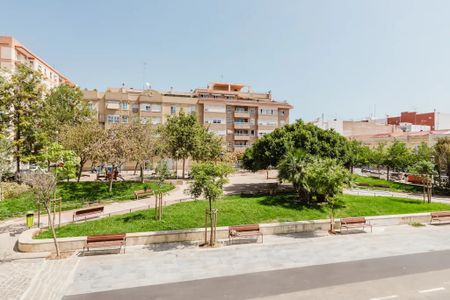 Carrer Pic del Teide, Valencia, Valencian Community 46011 - Photo 3