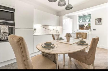 2 bedroom semi-detached house to rent - Photo 3