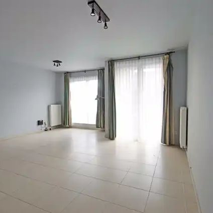 Comfortabel appartement met garage in het centrum van Eeklo! - Photo 1