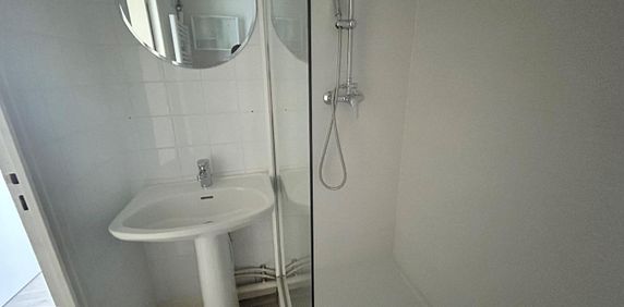 Location Appartement 1 pièce 20m² LILLE 59000 - Photo 2