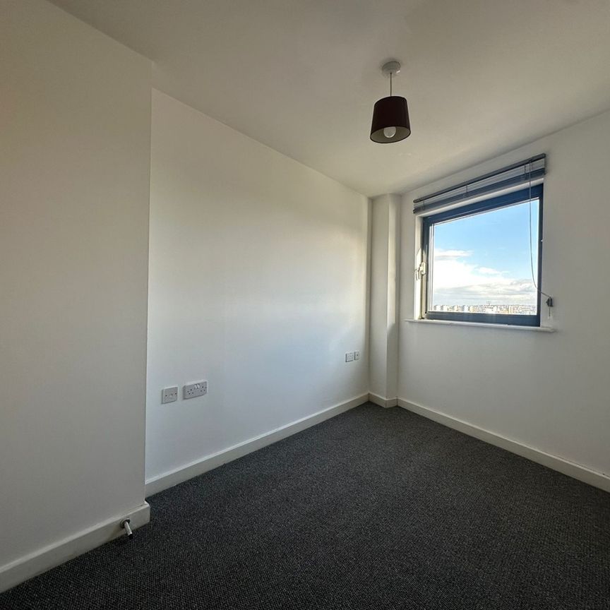 2 Bed Flat, Ibex House, E15 - Photo 1