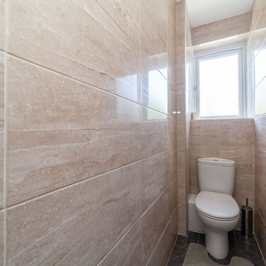 Room in a Shared Flat, Bulow Court, SW6 - Photo 1