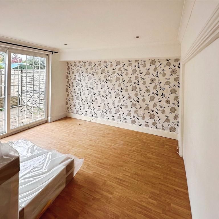 1 bedroom semi-detached house to rent - Photo 1