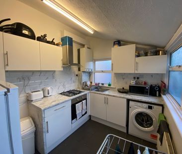 Room in a Shared House, Colegrave Road, E15 - Photo 2