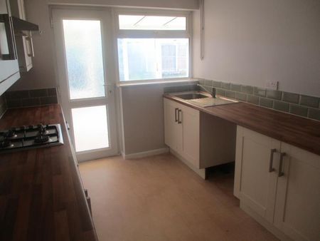 2 bedroom bungalow to rent - Photo 3