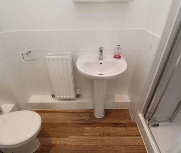 Mildenhall, Bury St. Edmunds, IP28 - Photo 5