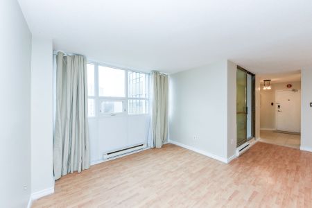 For Lease - 2323 Confederation Parkway Unit# 1003, Mississauga, Ontario - Photo 5