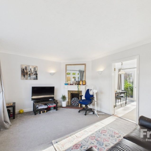 Wendover Road, Burnham, Bucks,SL1 - Photo 1