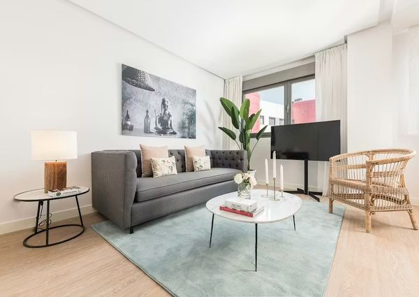 Calle de Ana de Austria, Madrid, Community of Madrid 28050