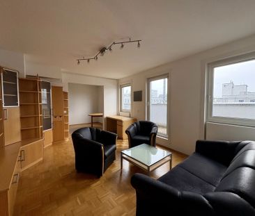 Lichtdurchflutete 2-Zimmer-Wohnung (möbliert) mit großer Terrasse i... - Foto 1