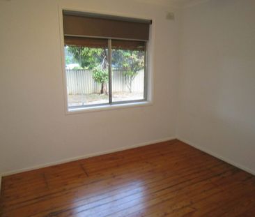 FAMILY HOME - Photo 3