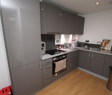 1 bedroom Apartment to let - Photo 5