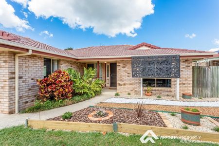 8 Pine Crest Dr - Photo 3