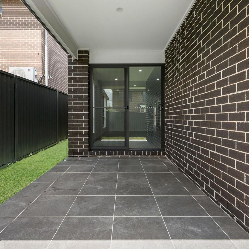 Apply Now - Century 21 &vert; the Paramount Group - Photo 1