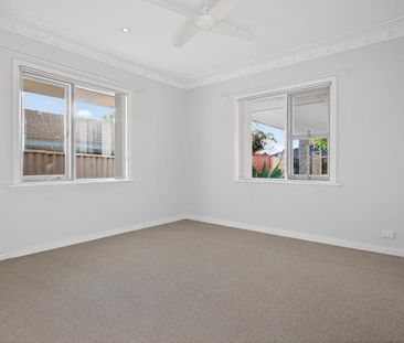 Charming Dianella Renovation - Photo 3