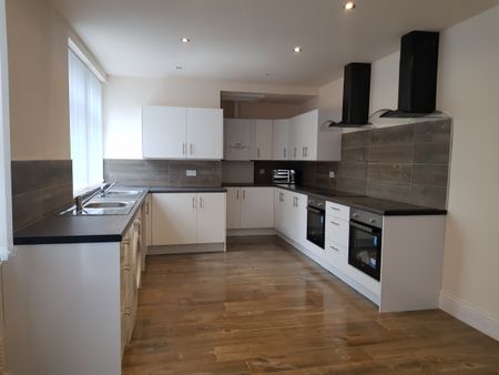 33, Bairstow Street, Preston - Photo 4