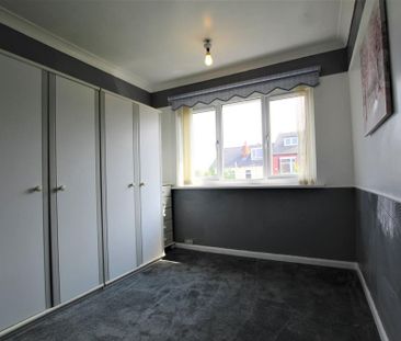 3 bedroom semi-detached house to rent - Photo 6