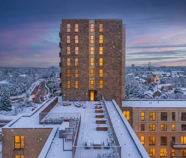 2 bedroom penthouse to rent - Photo 1