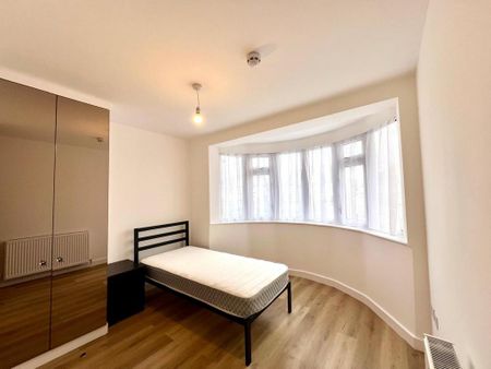 7 bedroom semi-detached house to rent - Photo 4