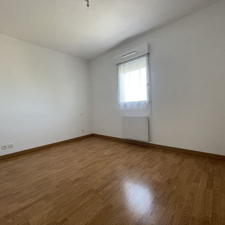 Location Appartement 2 pièces 50m² ONET LE CHATEAU 12850 - Photo 4
