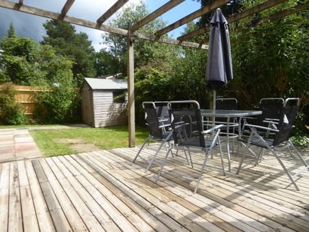 House to rent - Photo 2