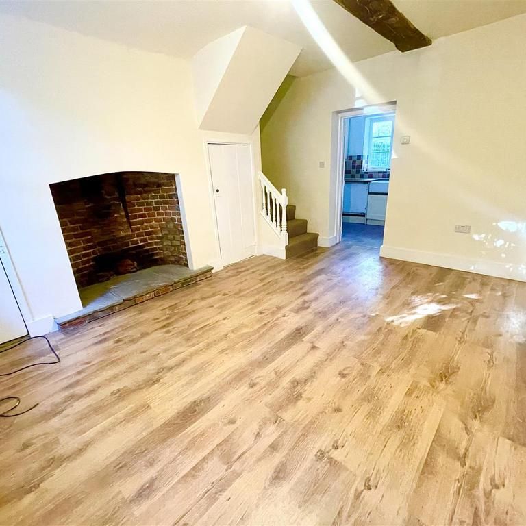 2 bedroom terraced house to rent - Photo 1